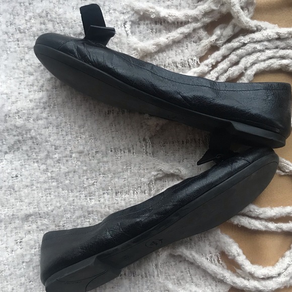 Prada black leather ballet flats size 36.5 - Picture 3 of 6